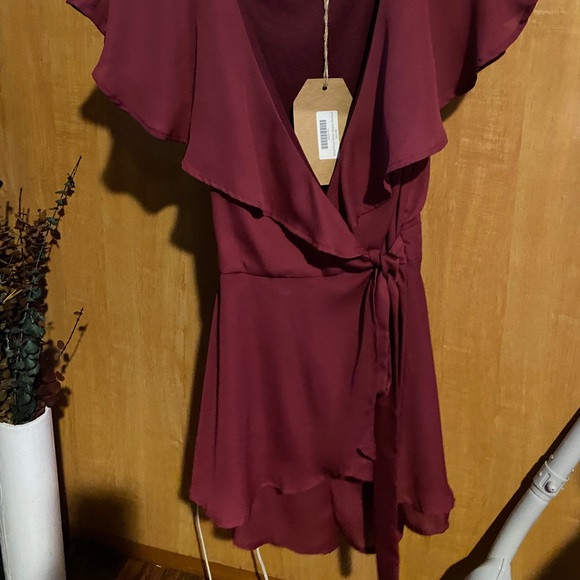 Romper - Picture 2 of 6